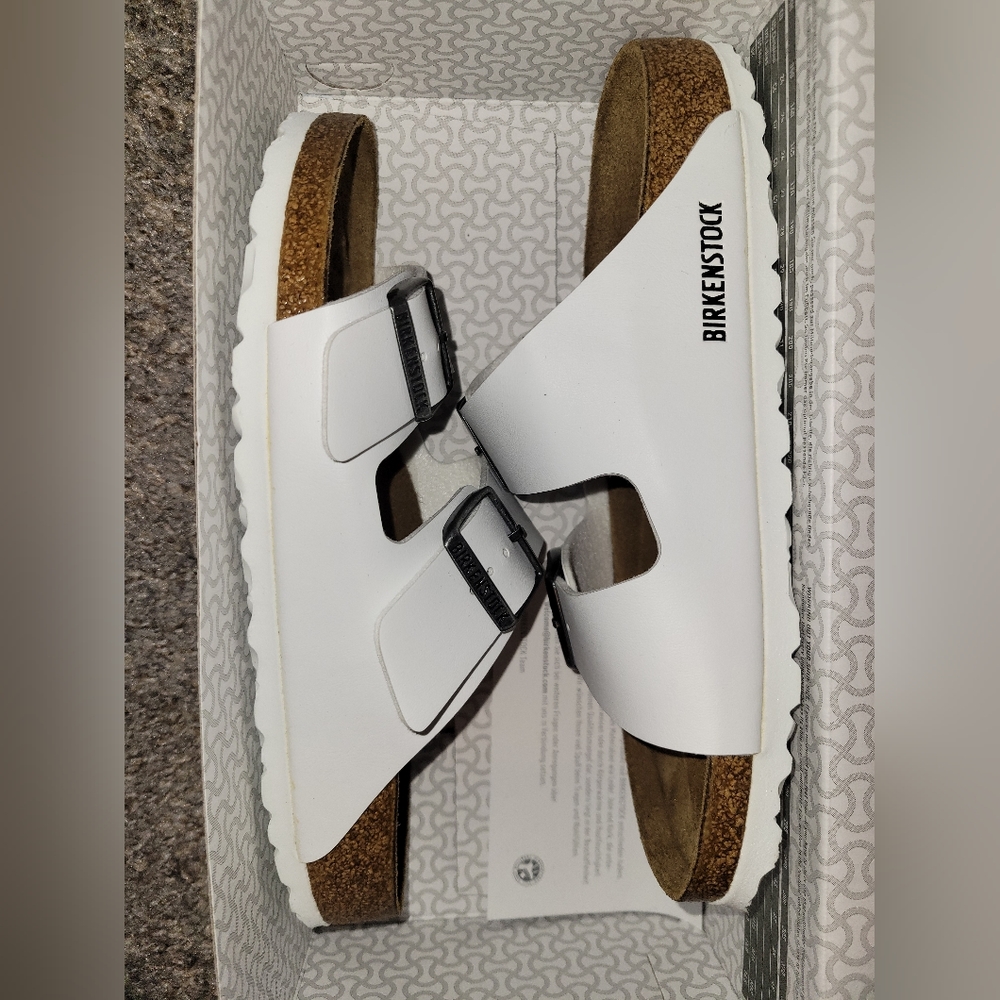 Birkenstock Arizona sandals in White Leather